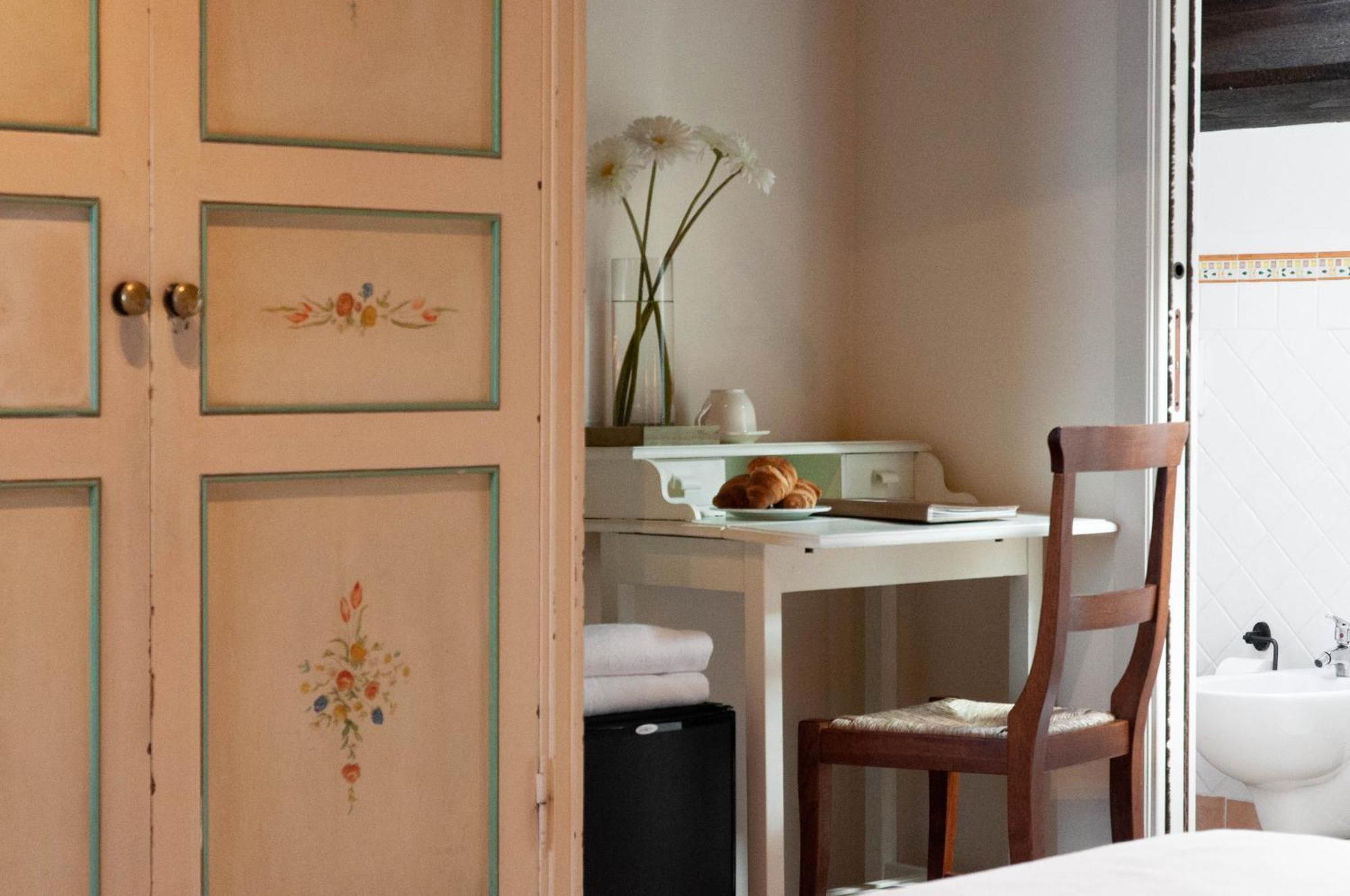 הוילה גוביו Antica Residenza Montereano חדר תמונה
