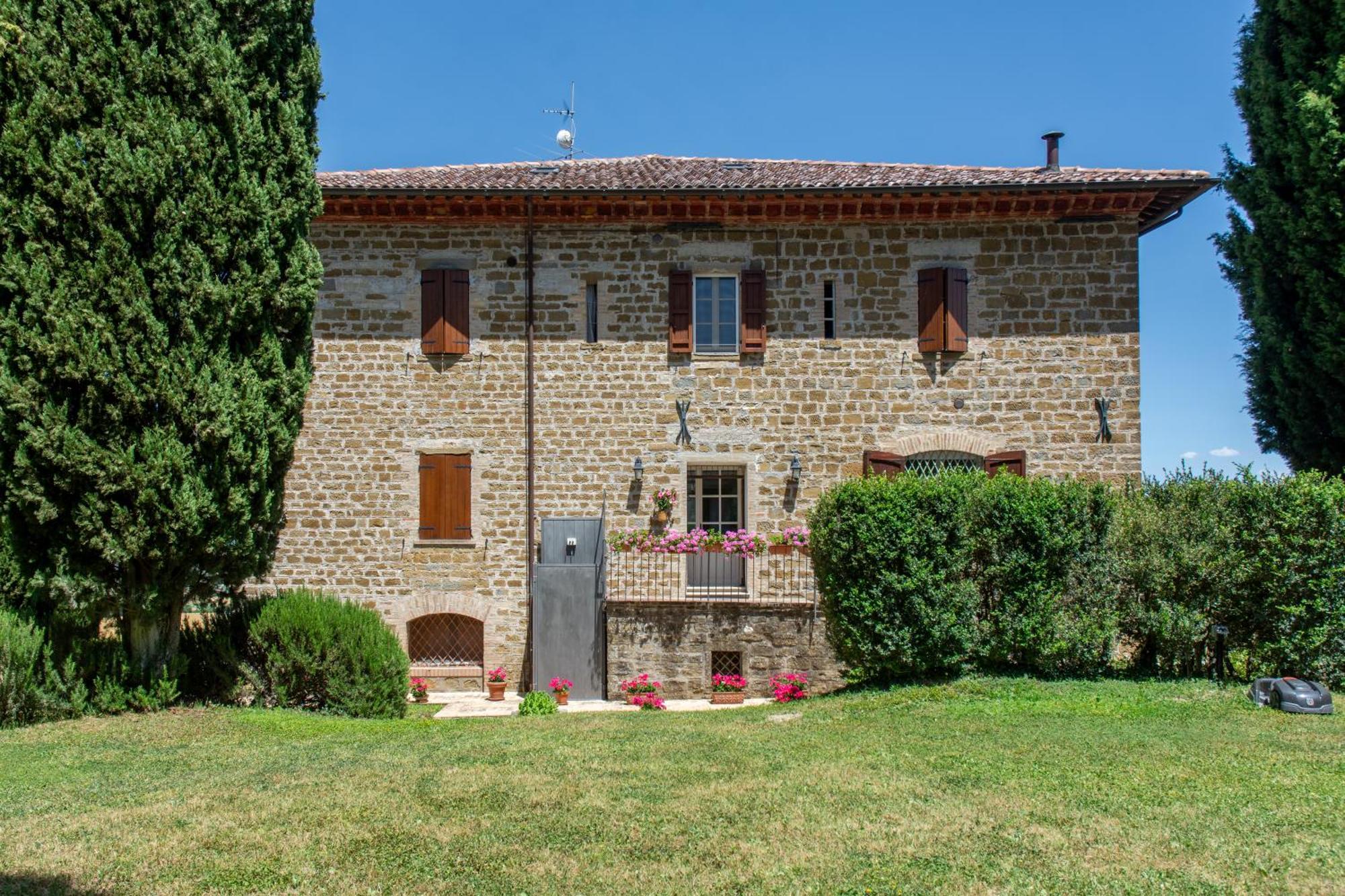 הוילה גוביו Antica Residenza Montereano מראה חיצוני תמונה